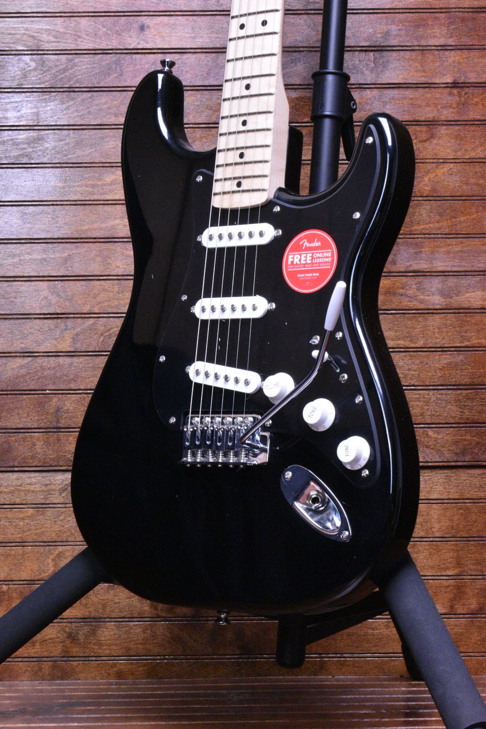 FSR Squier Sonic® Stratocaster®, Maple Fingerboard, Black Pickguard, White Plastic Parts, Black
