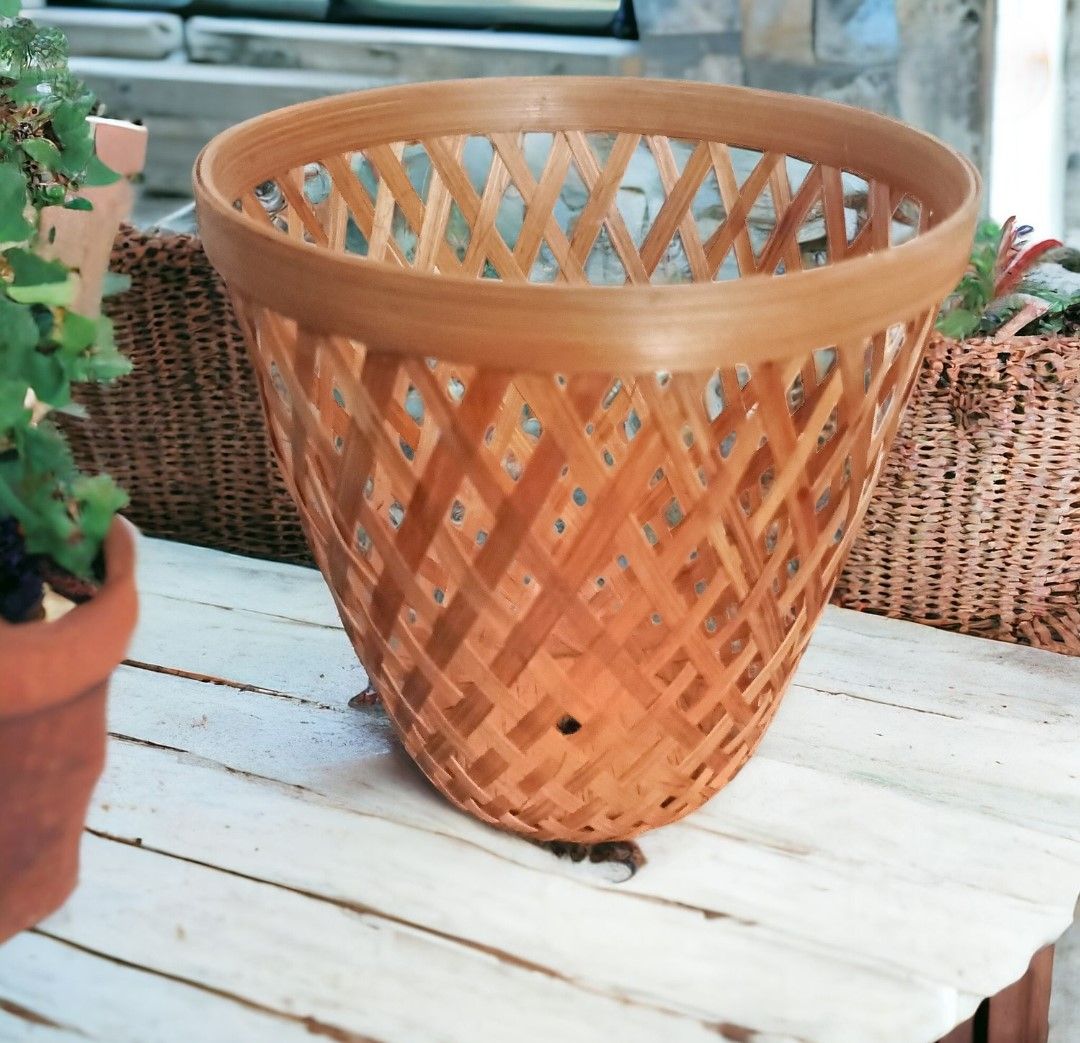Cache pot