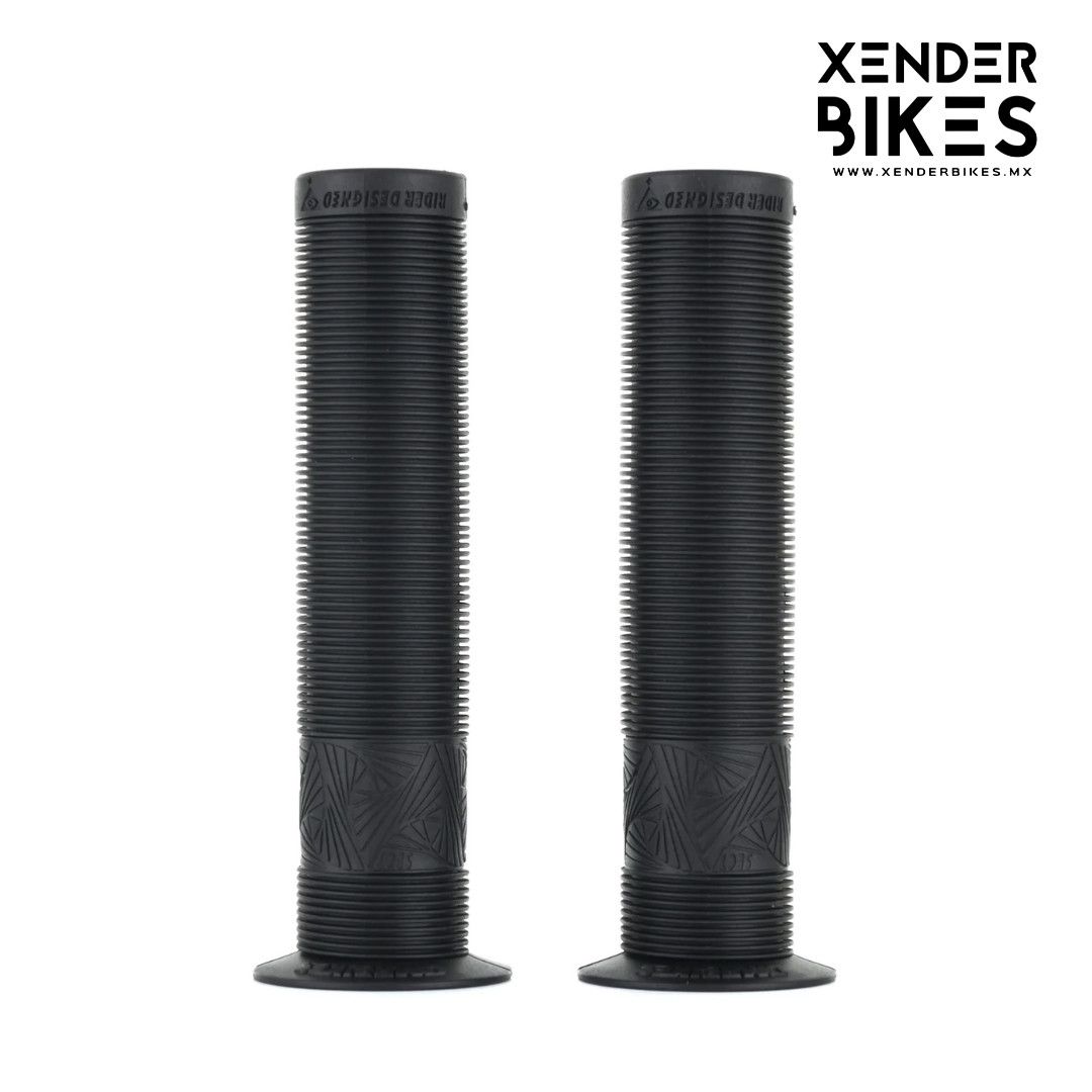 DMR SECT NEGRO PUÑOS