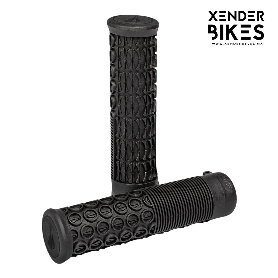 SDG THRICE NEGRO PUÑOS