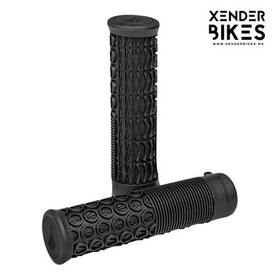 SDG THRICE NEGRO PUÑOS