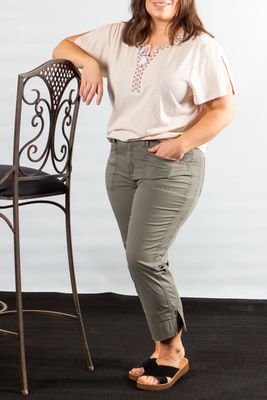 Aventura Arden Crop Pant: