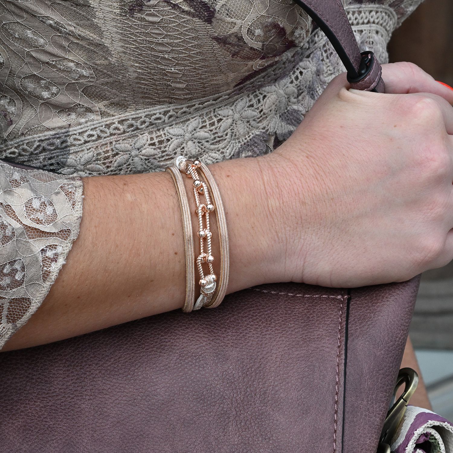 Bracelet: Multi Strand w/ Chain Link Magnetic: