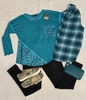 AT559 Love Top: