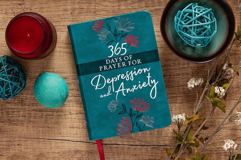 BOOK: 365 Days of Prayer for Depression and Anxiety (Devotional)
