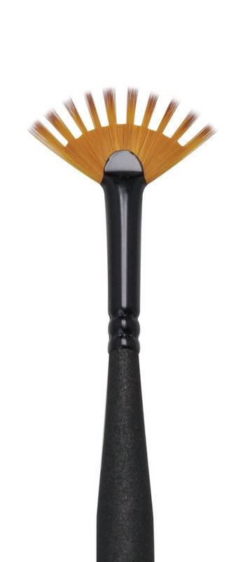 Royal Langnickel fan brush 10/0