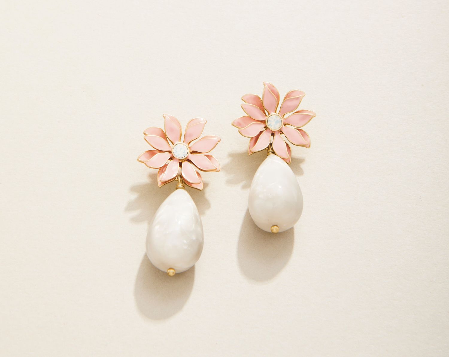 Spartina Floral Dew Drop Earrings Pink/White
