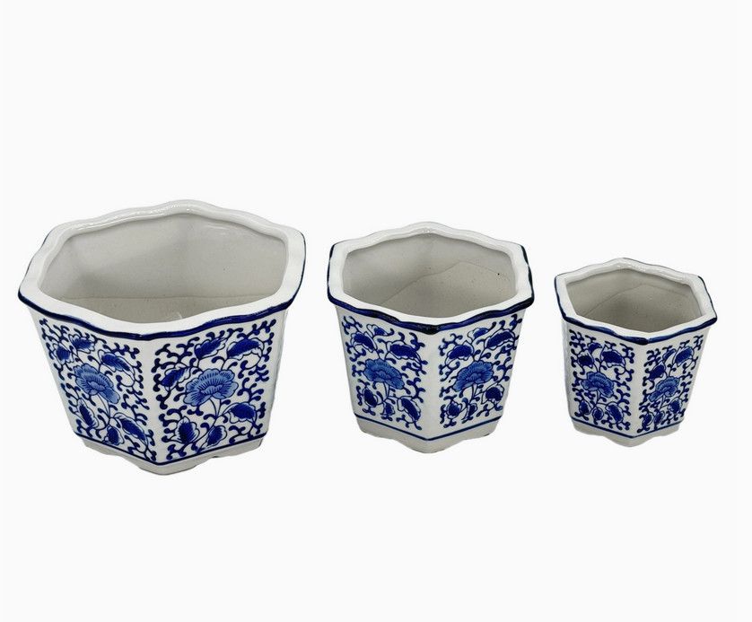 Blue &amp; White Hexagon Floral Ceramic Ruffled Lip