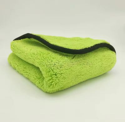 Green Duo Plush Deluxe Microfiber Towel - 1200 GSM (16x16) Green Duo Plush Deluxe Microfiber Towel - 1200 GSM (16x16)