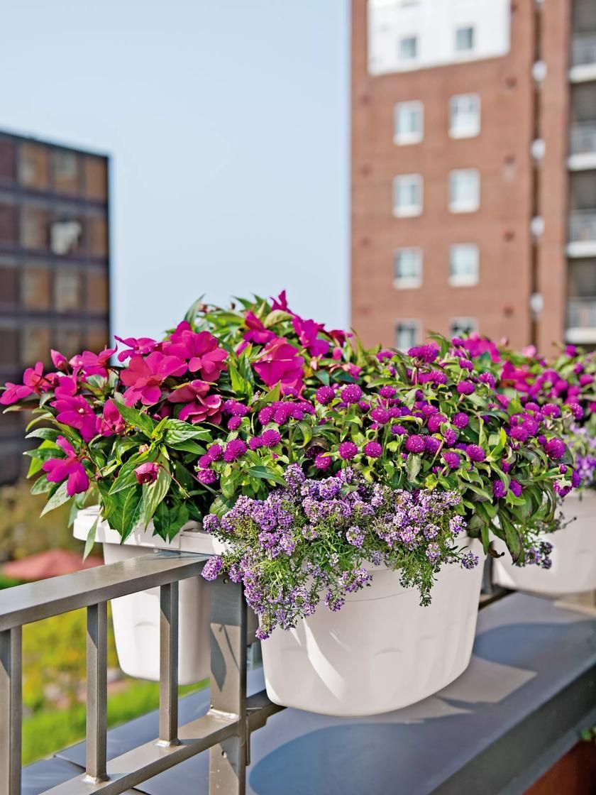 Self-Watering Saddle Railing Planter, 16&quot;