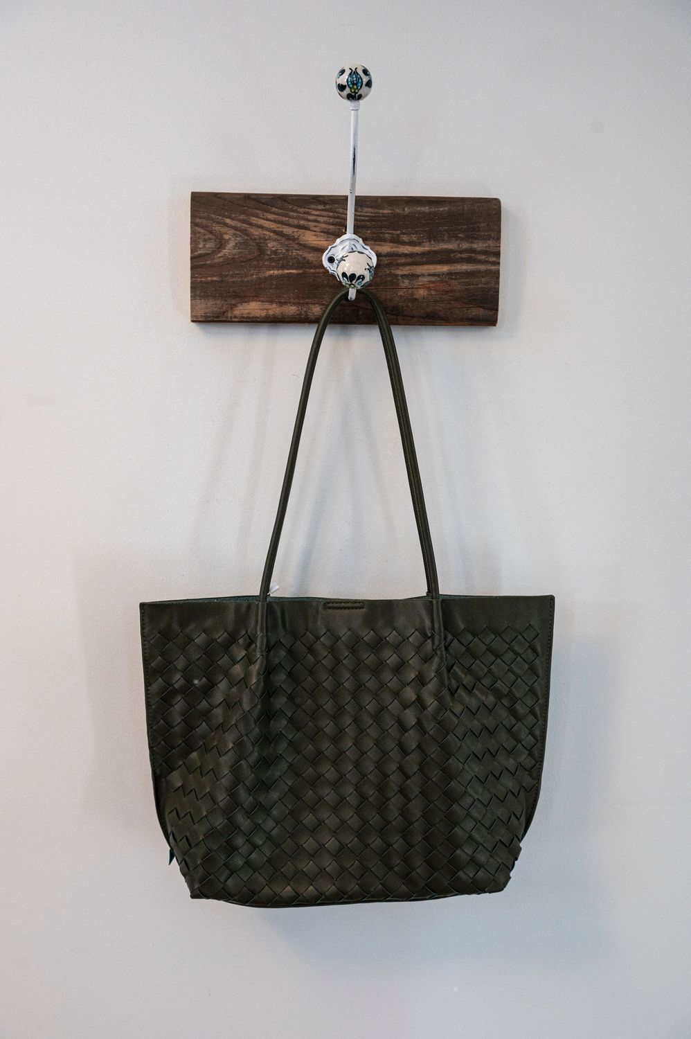 Vicky Tote, Color: olive