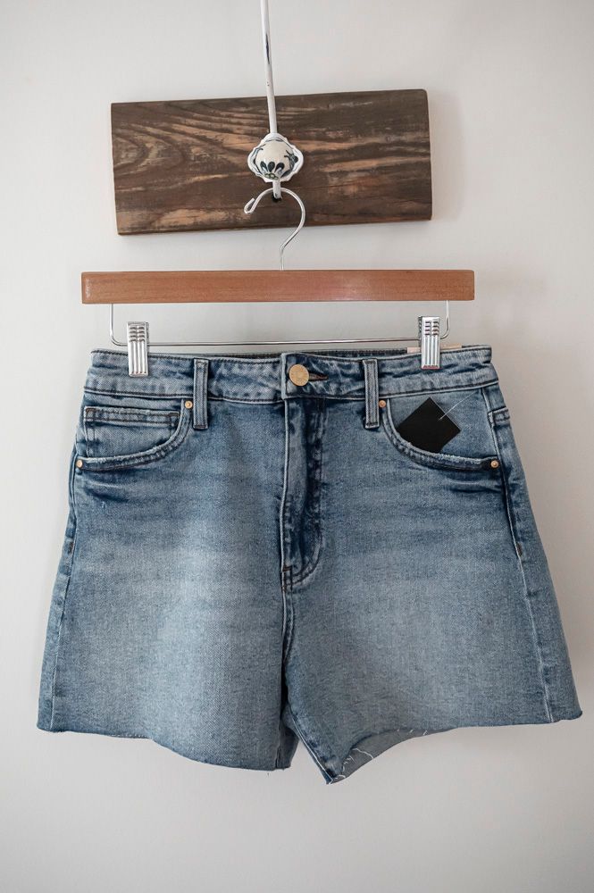 Taylor Short