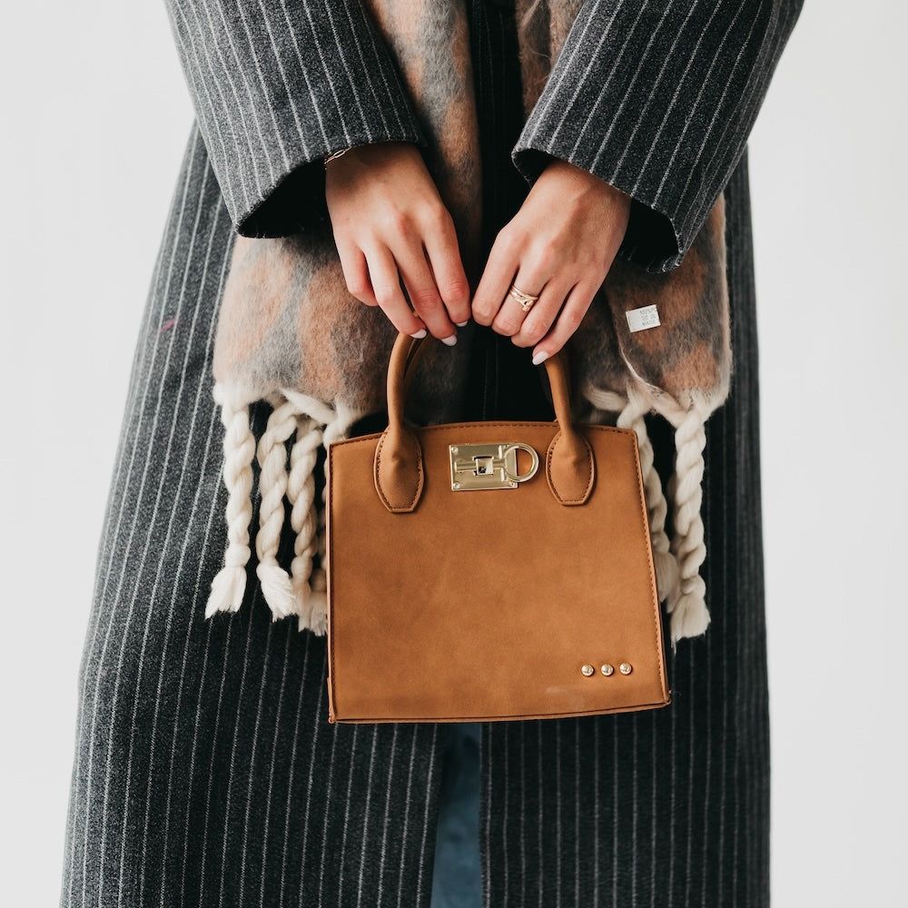 Nixie Tote