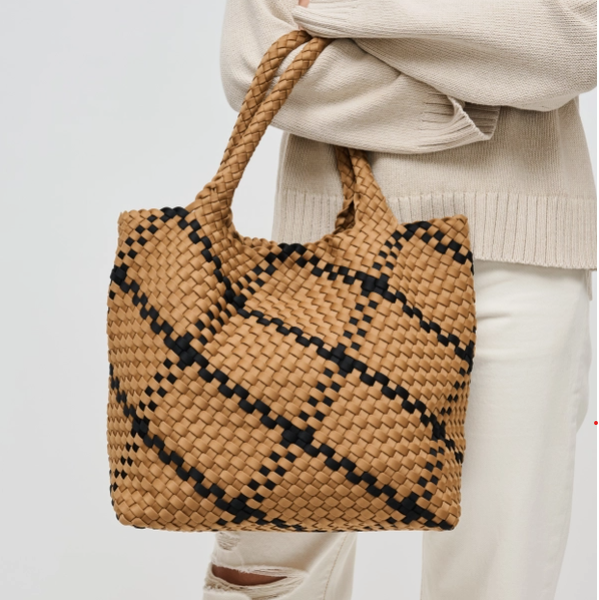 Sol and Selene Sky&#39;s the Limit - Medium Woven Neoprene Tote (Sand Black)