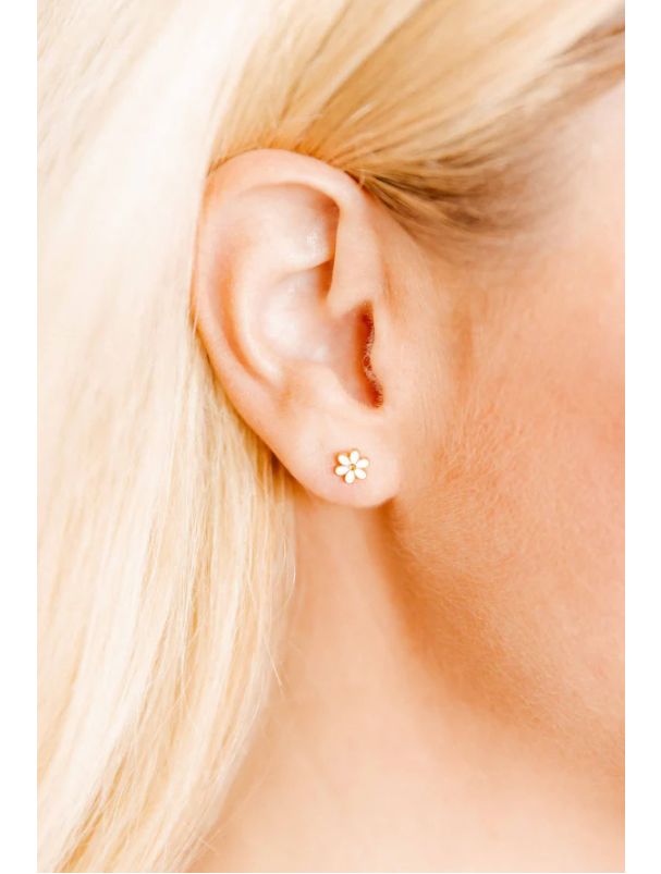 Linny Screwback Stud Earrings - Alli White