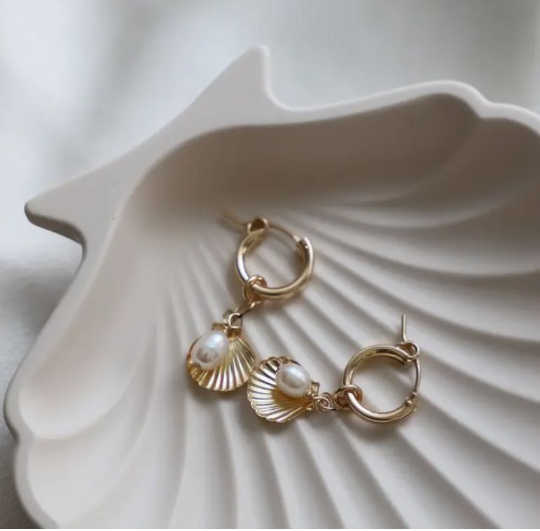 Katie Waltman Seychelles Hoop Earrings Gold