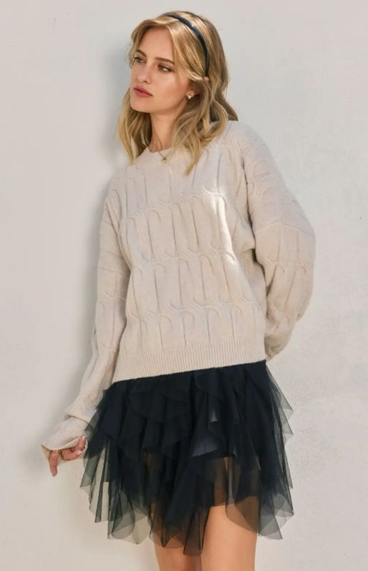 Frosted Mesa Relaxed Cable Knit Sweater (Ecru)