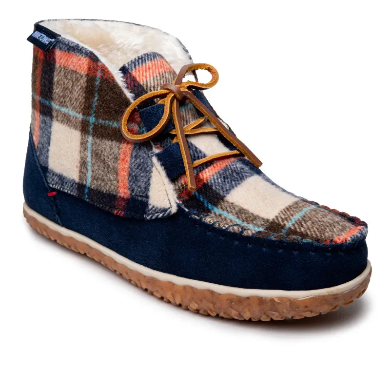Minnetonka Torrey Cozy Faux Fur Lined Boots (Dark Navy Multi)
