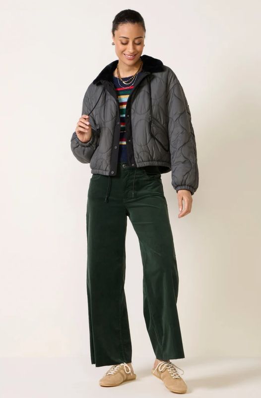 KUT from the Kloth Meg HR Fab Ab Wide Leg (Evergreen Corduroy)