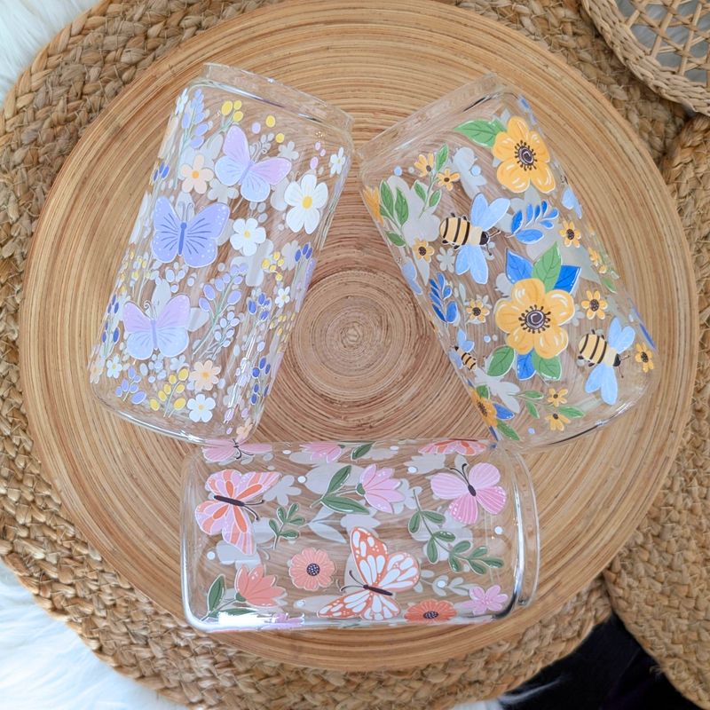 Cute Garden Glass Can Cup with Acrylic Lid and Straw, Bees and Butterflies