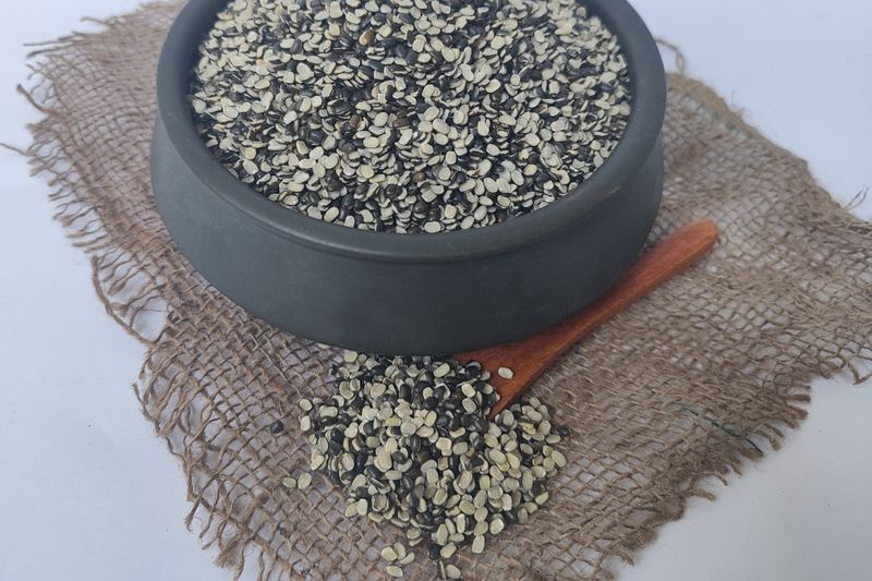 Daal Urad Maa Chhilka
