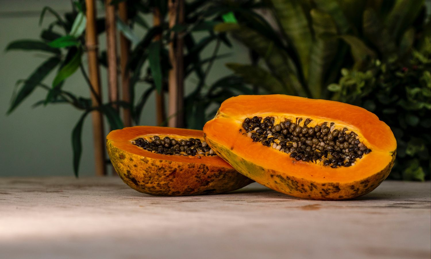 Papaya  (Organic and Naturally Ripened)