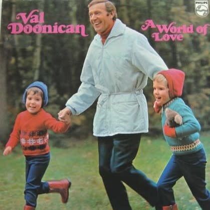 Val Doonican – A World Of Love (VG+, 1971, LP,  Philips – 6308038, Canada)