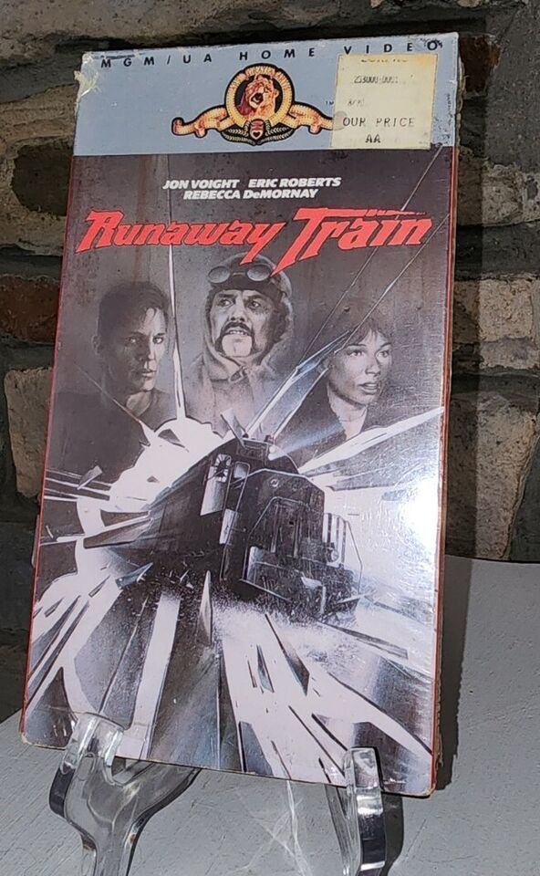 Runaway Train (1985) (VHS, M800867) Jon Voight Eric Roberts