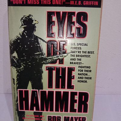 Mayer, Bob (WA) The Green Berets #1 Eyes of the Hammer (PB)