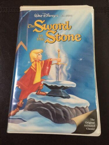 Walt Disney Classic The Sword in the Stone (VHS 229) The Classics, Clamshell