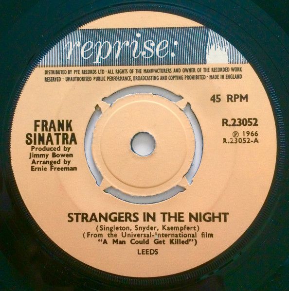 Frank Sinatra – Strangers In The Night (VG, 1966, 45 RPM Single, Knock-Out Centre, Reprise Records – R.23052, UK)