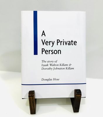 How, Douglas (971) A Very Private Person (HC)