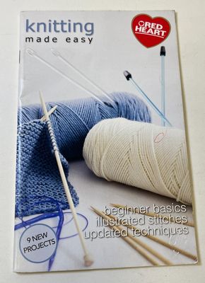 Red Heart Yarn (746) Knitting Made Easy (Softcover)
