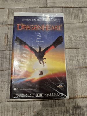 Dragonheart (1996) (VHS, 82826* Clamshell) Dennis Quaid