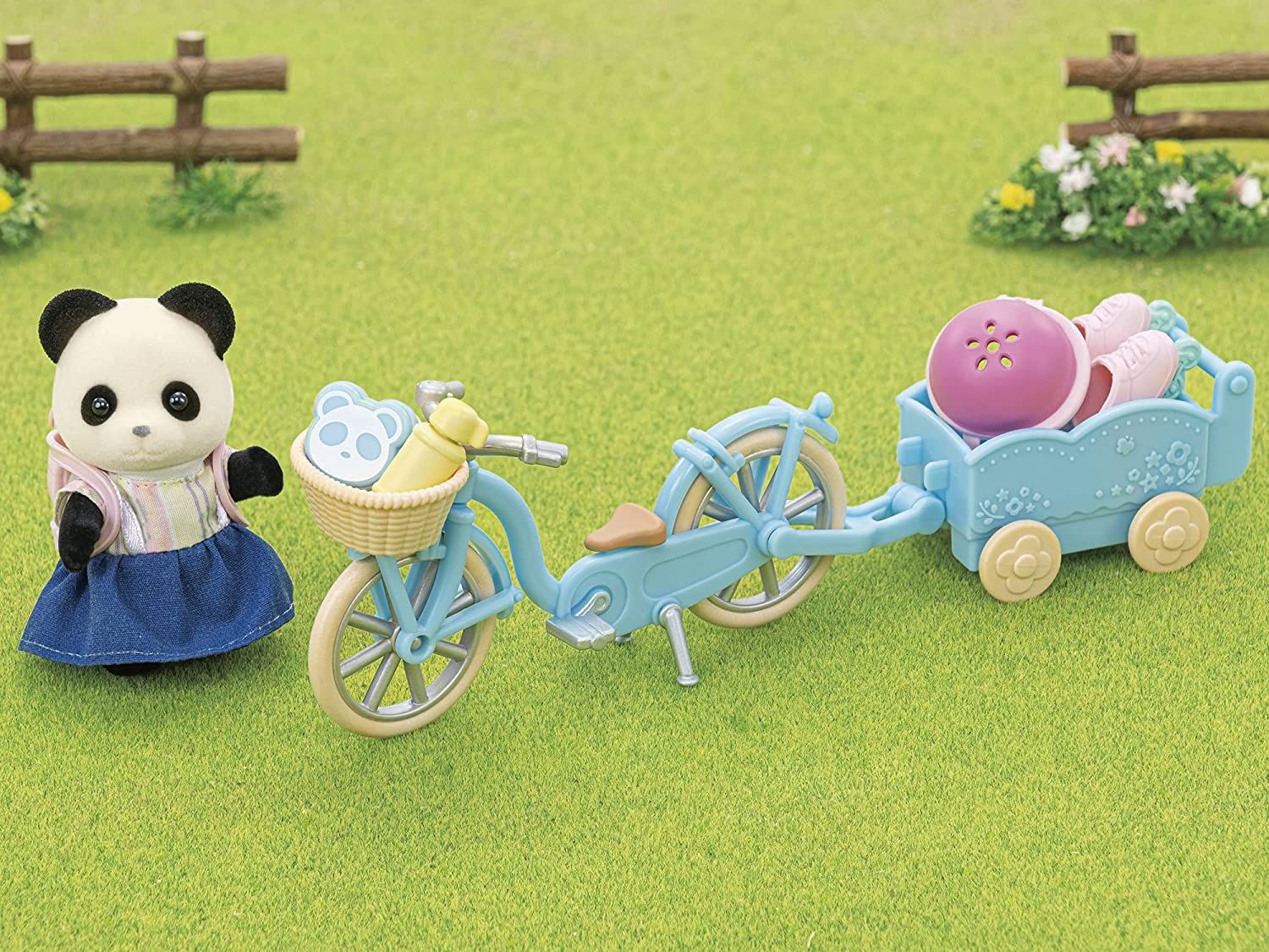 Calico Critters Ready-to-Play - Cycle &amp; Skate Panda Girl