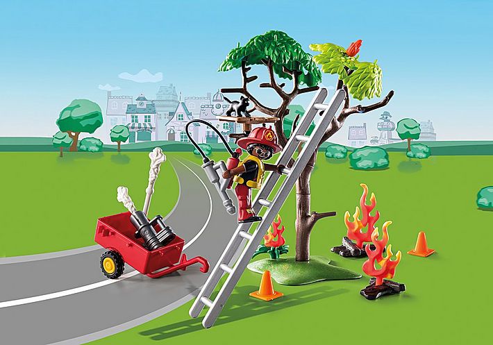 DUCK ON CALL - Fire Rescue Action: Cat Rescue