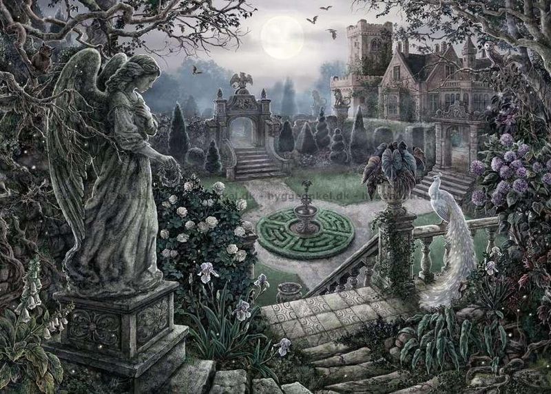 Ravensburger Escape Puzzle: Midnight in the Garden