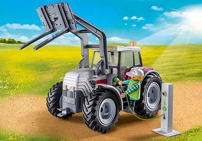 Large Tractor with Accessories