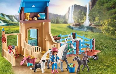 Playmobil Horse Stall with Amelia and Whisper