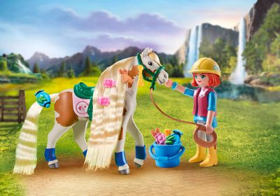 Playmobil Ellie with Horse