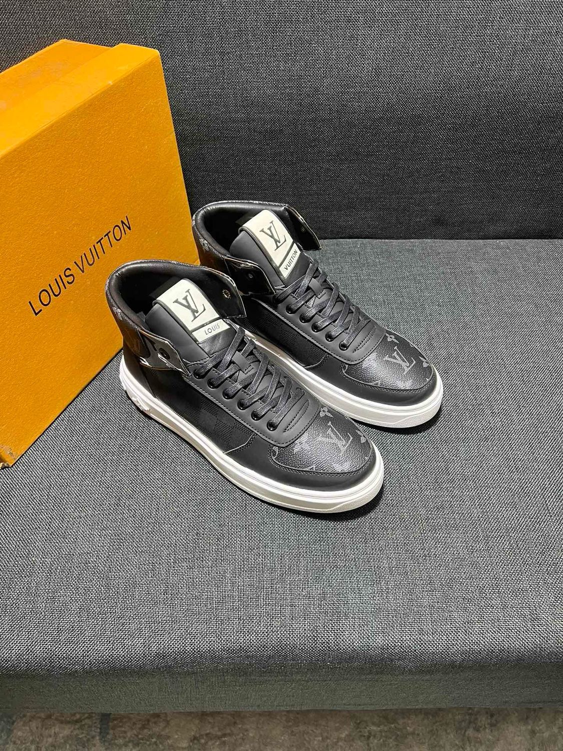 Louis Vuitton men high shoes LOTD08