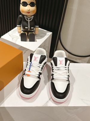 Louis Vuitton men shoes LOTE13