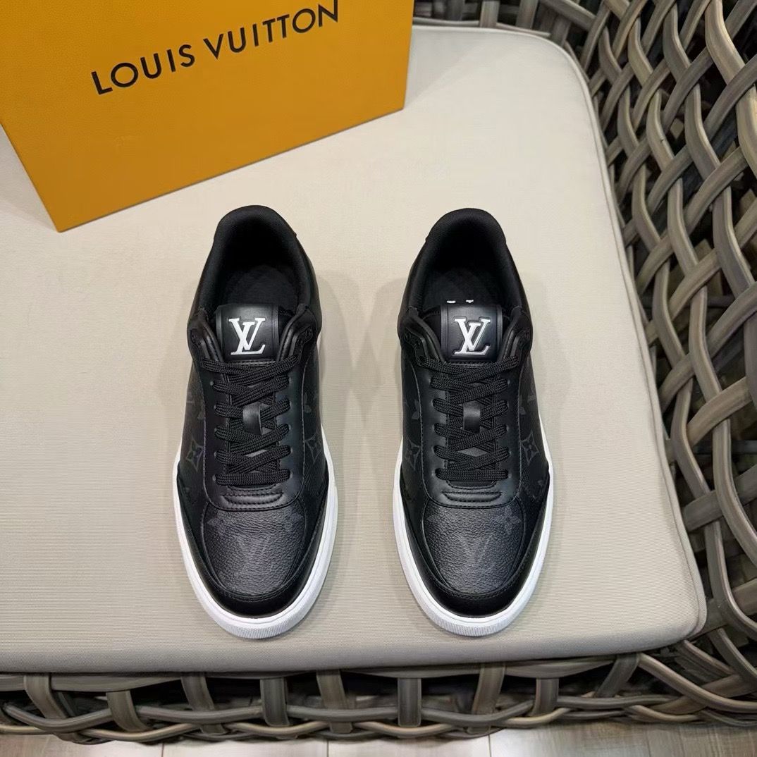 Louis Vuitton men shoes LOTE24