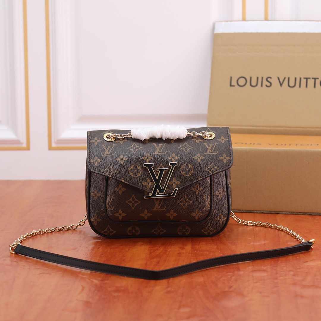 Louis Vuitton women bag LC60