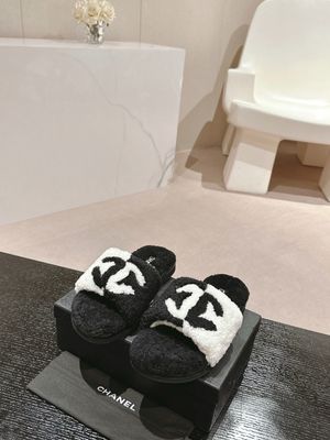 Chanel women slippers CHF06