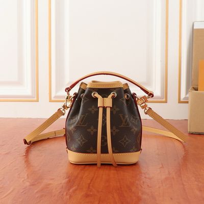 Louis Vuitton women bag LEA01