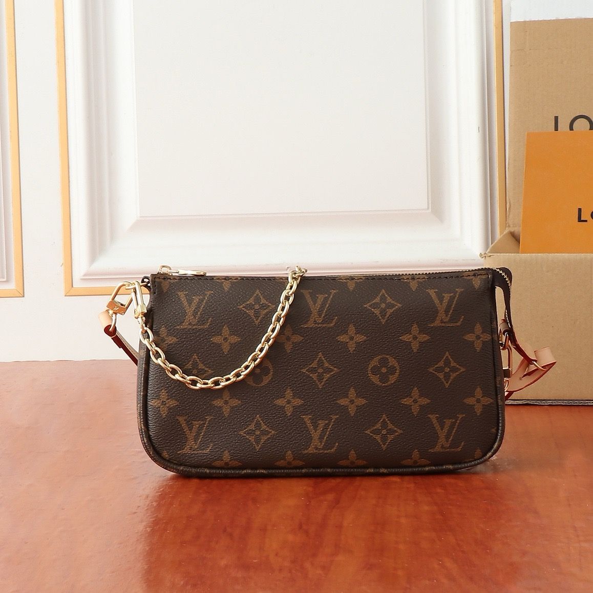 Louis Vuitton women bag LEA02