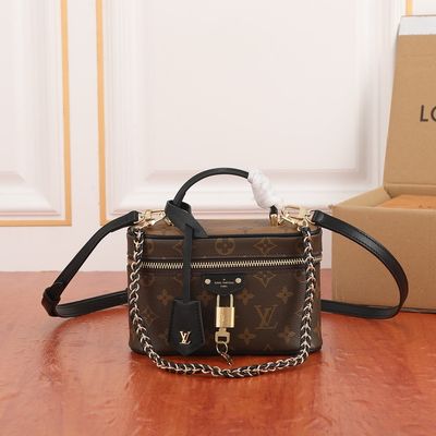 Louis Vuitton women bag LEA09