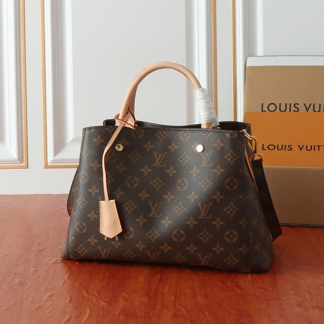 Louis Vuitton women bag LEA24