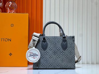 Louis Vuitton women bag LEA30